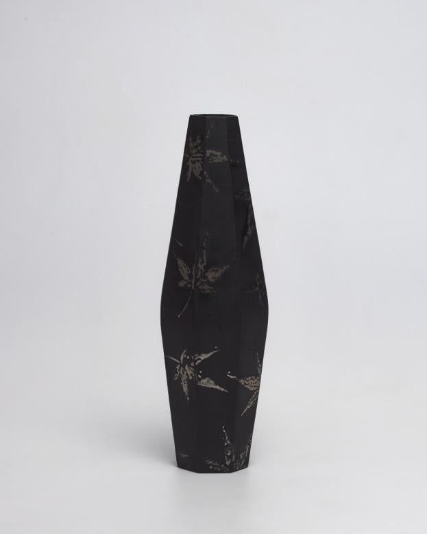 Paper Body Lacquer Vase — Tall Neck