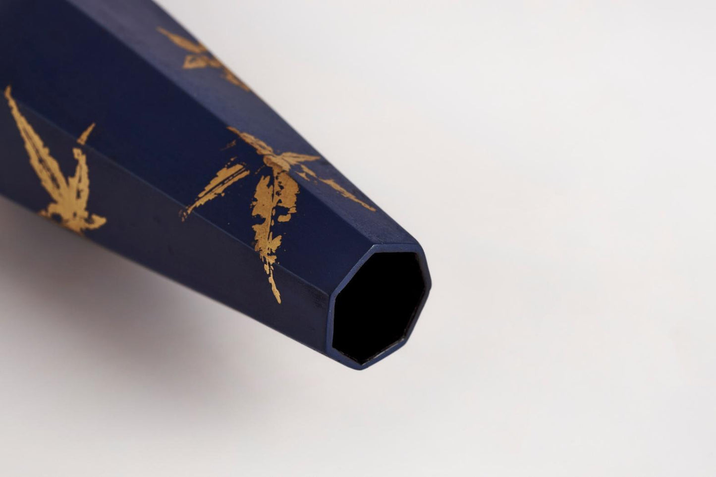 Paper Body Lacquer Vase — Tall Neck