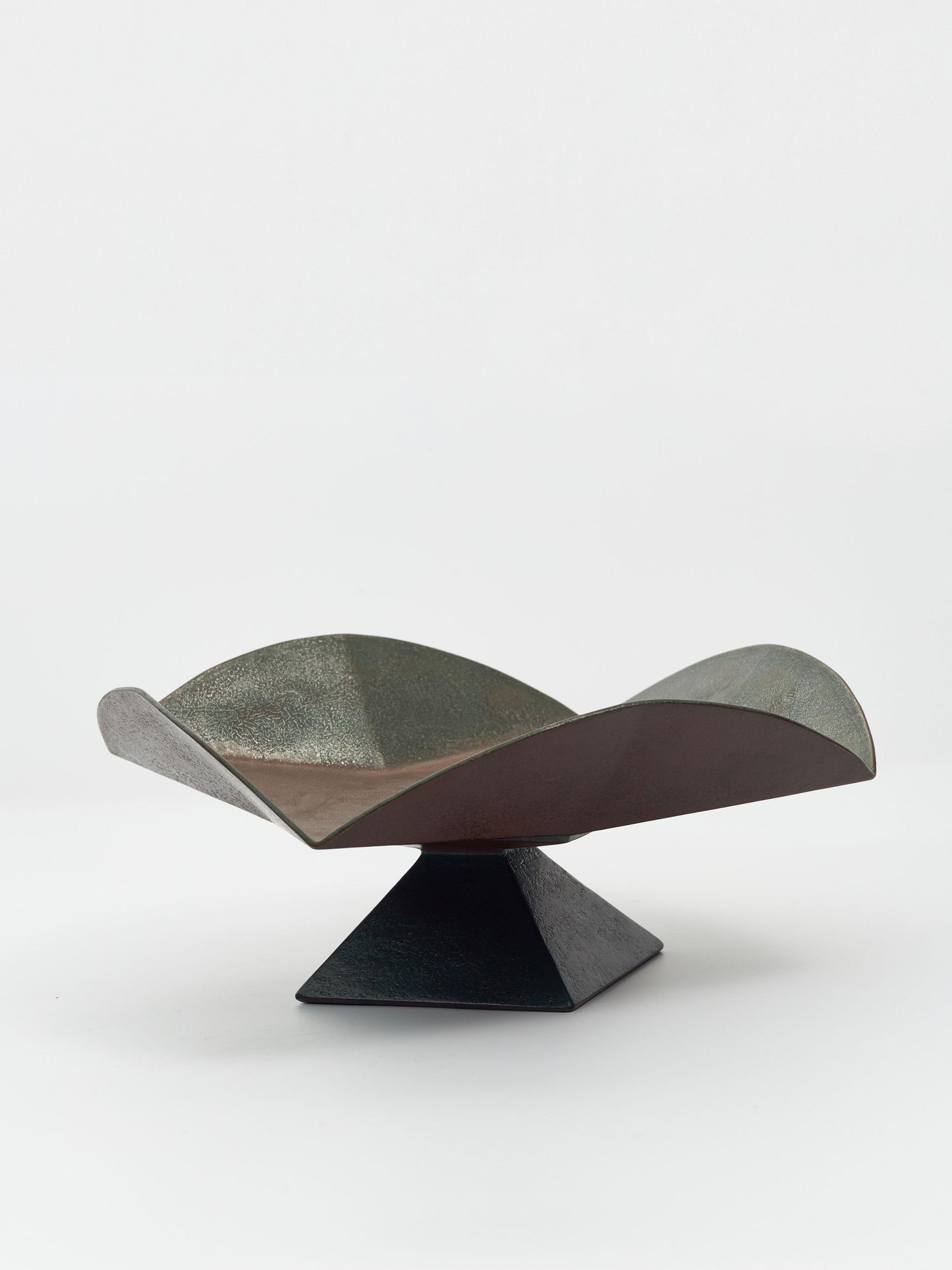 Paper Body Lacquer High-Foot Plate — Round