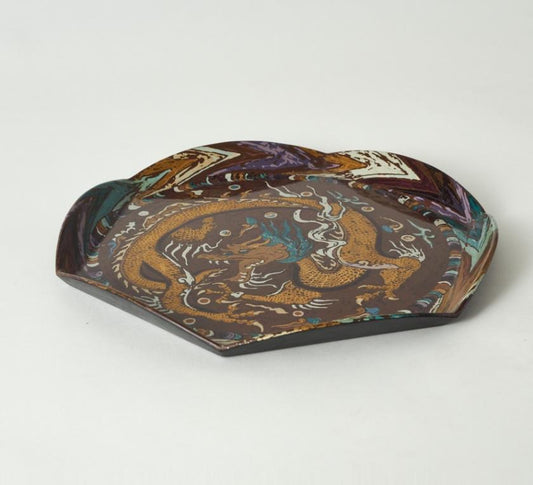 "Dragon-Pattern Caisson" — Petal-Form Lacquer Plate