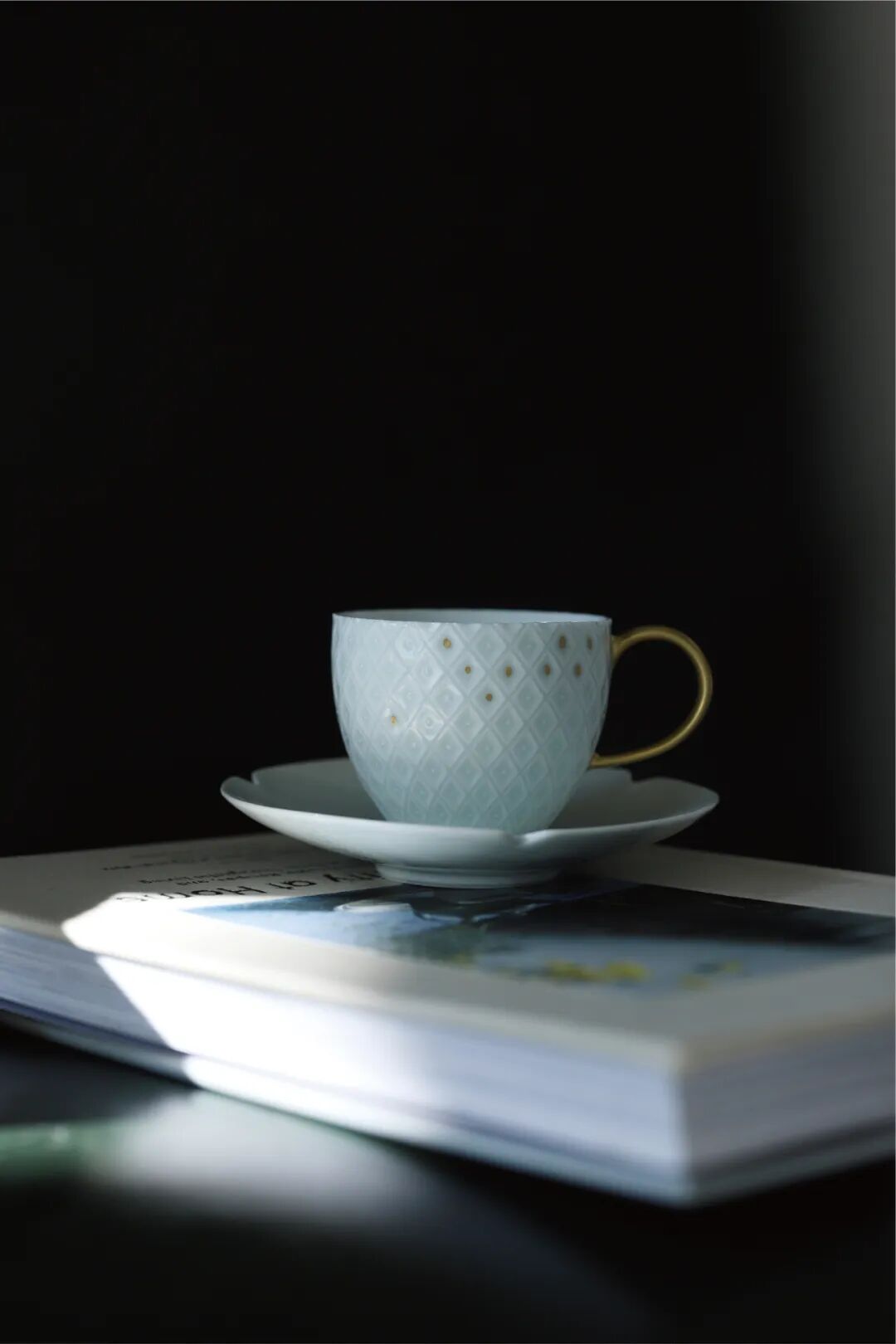 Little Pineapple Cup & Saucer – White Porcelain with Gold