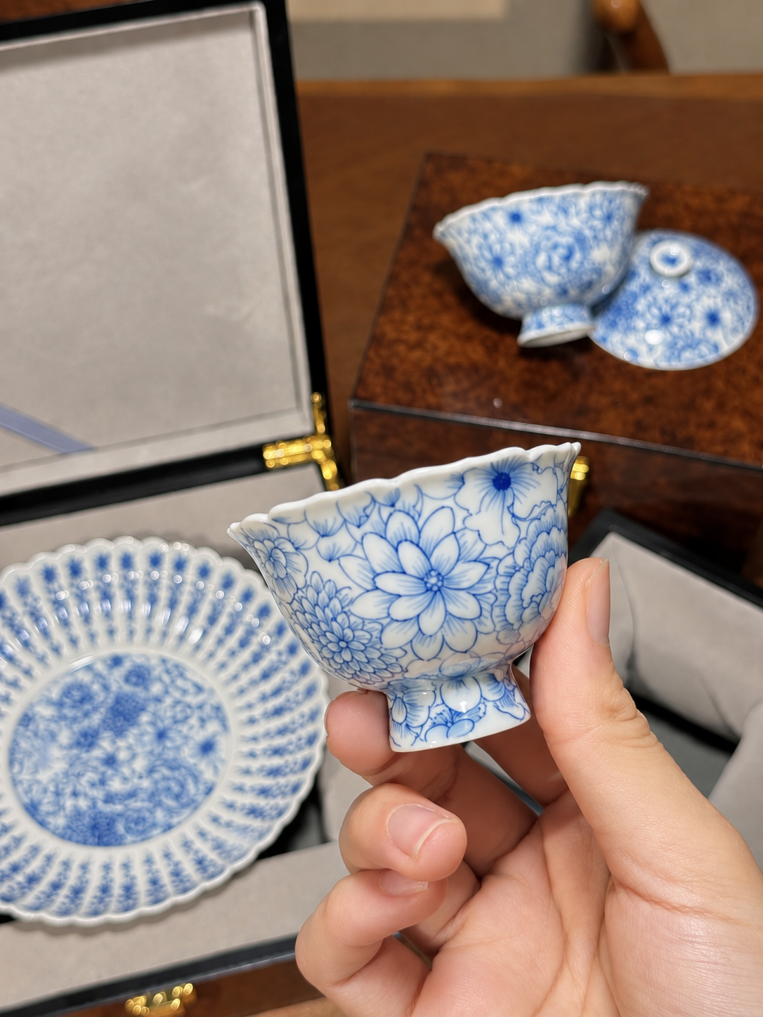 Hundred Flowers Blue & White Porcelain Tea Set — Hand-Painted Sunflower-Petal Gaiwan & Plate