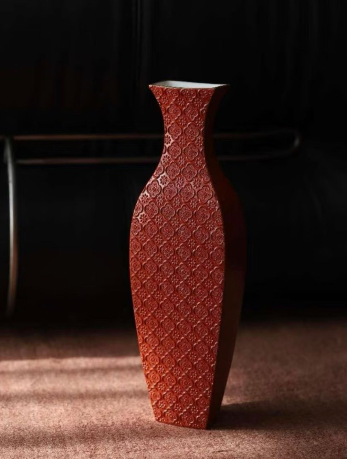 Oriental Red Blossom Porcelain Vase – Jingdezhen Ceramic Art